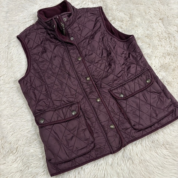 EDDIE BAUER Quilted Women's Vest Wine Color Fleece lined Size Medium - Picture 12 of 12
